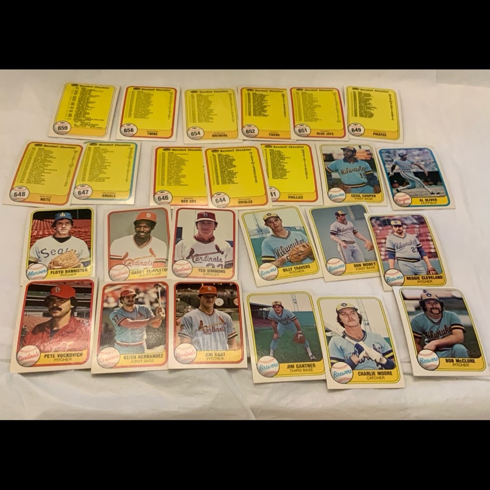 Bundle of Baseball Cards Lot 163